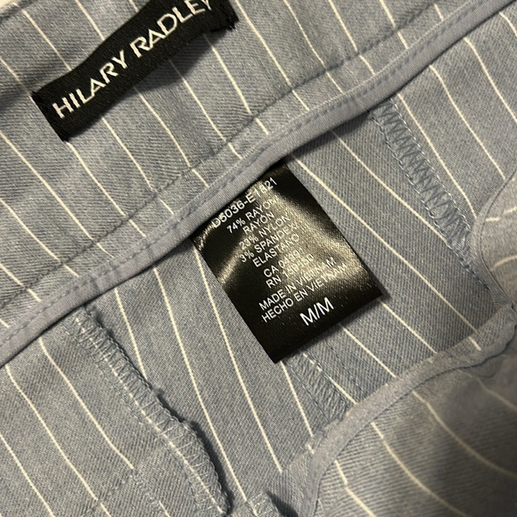 Hilary Radley Light Blue Pinstripe Women's Shorts pull on no zippers stretchy - Picture 4 of 13